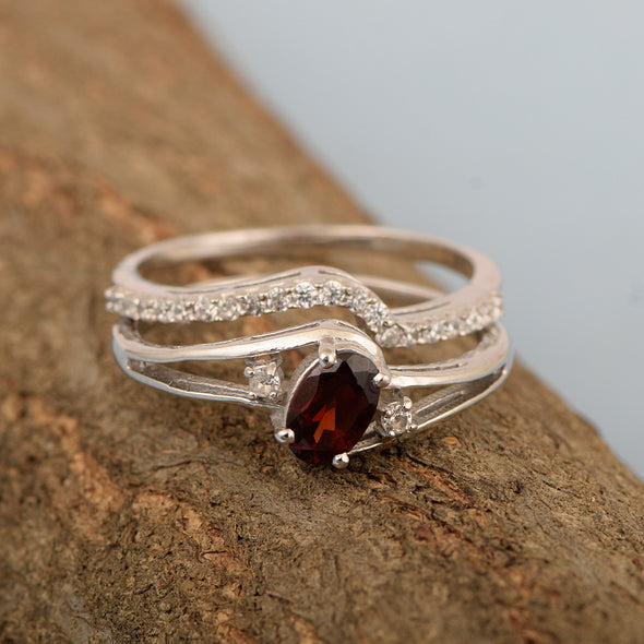 925 Sterling Silver Garnet 2pc Wedding Band Stackable Ring Set - Kimaya INC
