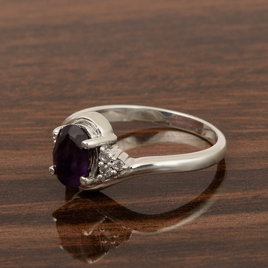 Amethyst 1.5 ctw. Oval Cut Solitaire Ring-Sterling Silver