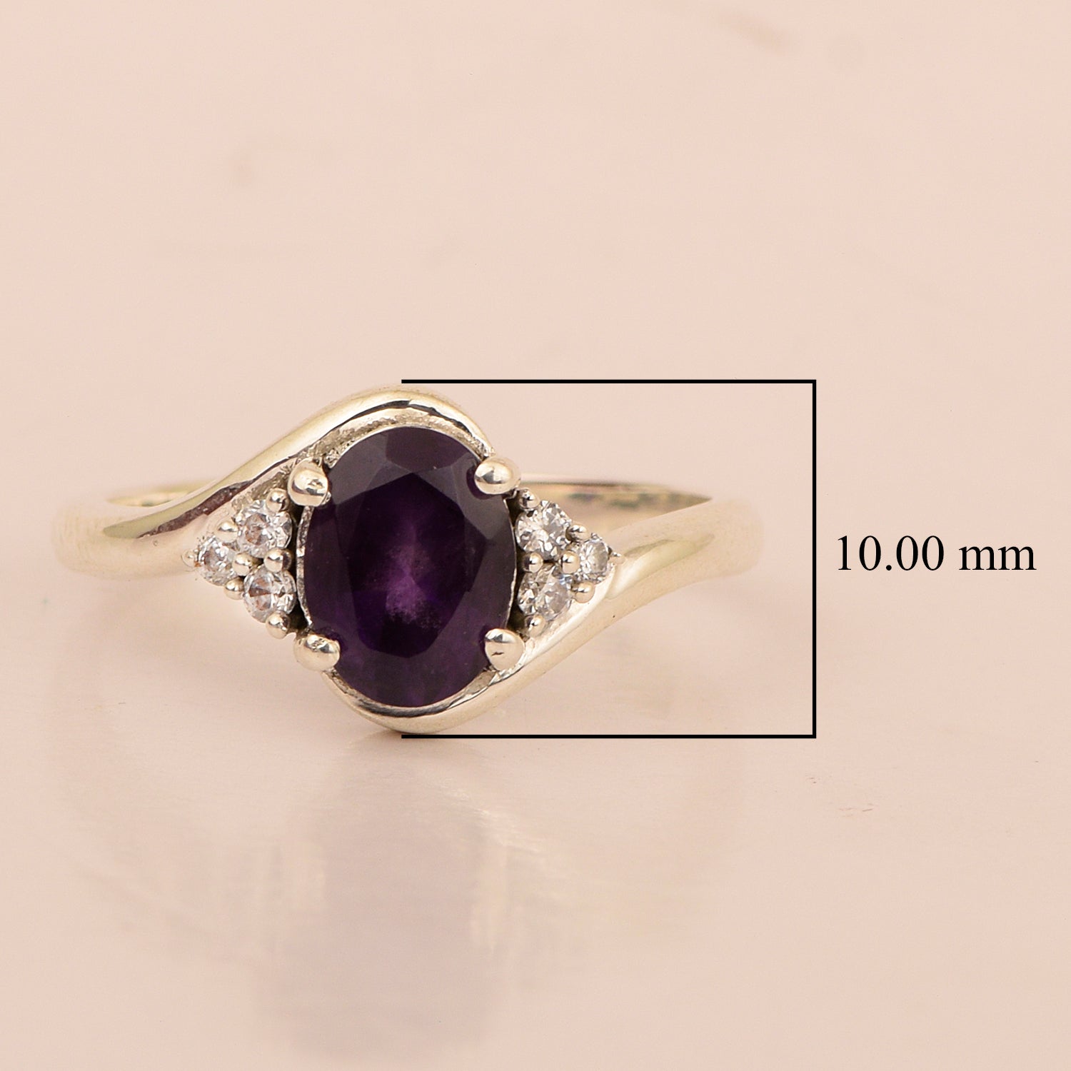 Oval Cut 1.5 Ctw Amethyst Sterling Silver Solitaire Rings - Kimaya INC