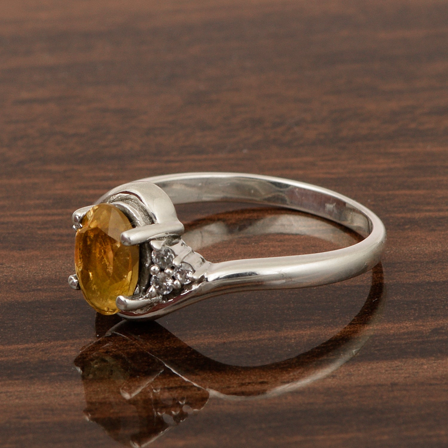 Oval Cut 1.5 Ctw Citrine Sterling Silver Solitaire Rings - Kimaya INC