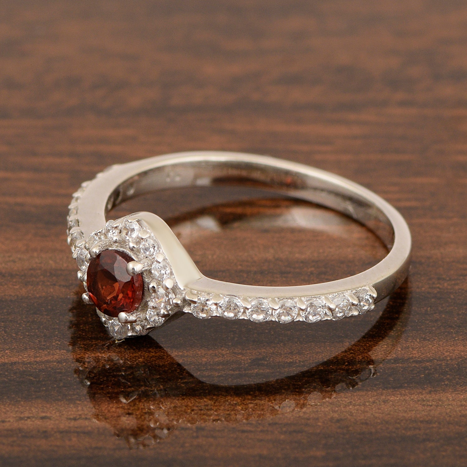 Solitaire Round 4mm Garnet & White Accents Women Wedding Ring - Kimaya INC