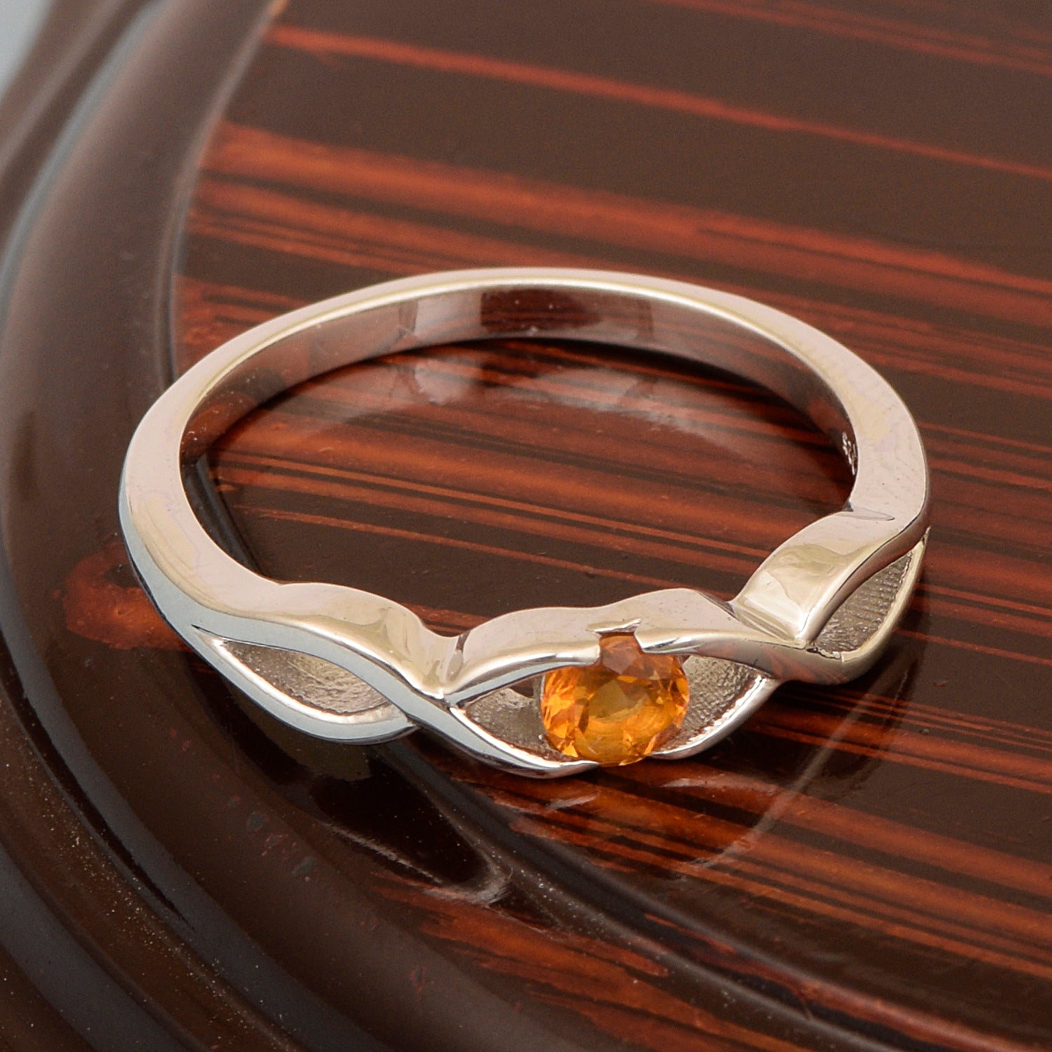 Infinity Knot Round 4mm Citrine Women Engagement Rings - Kimaya INC