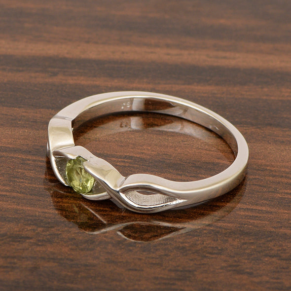 Infinity Knot Round 4mm Peridot Women Engagement Rings - Kimaya INC