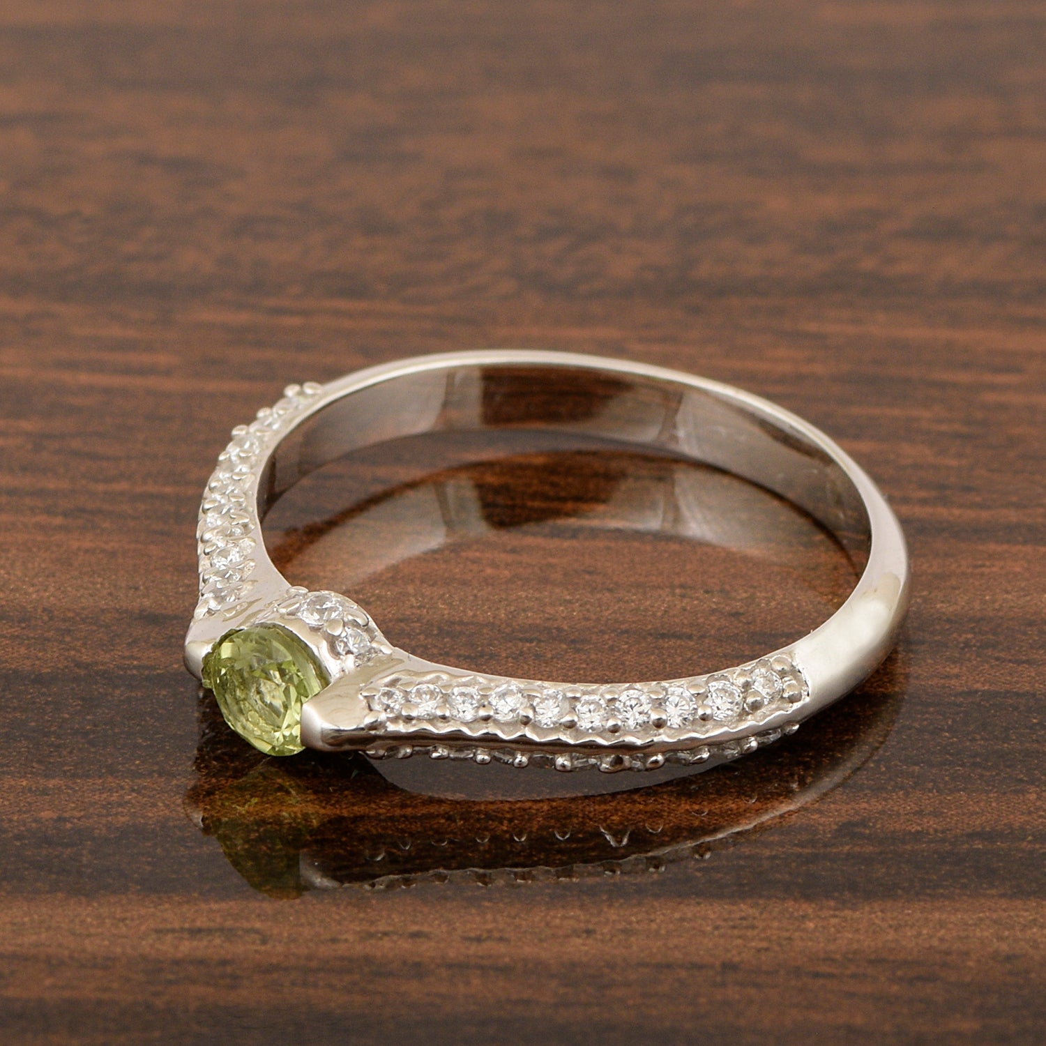 925 Sterling Silver Round 4MM Peridot White Accents Promise Ring - Kimaya INC