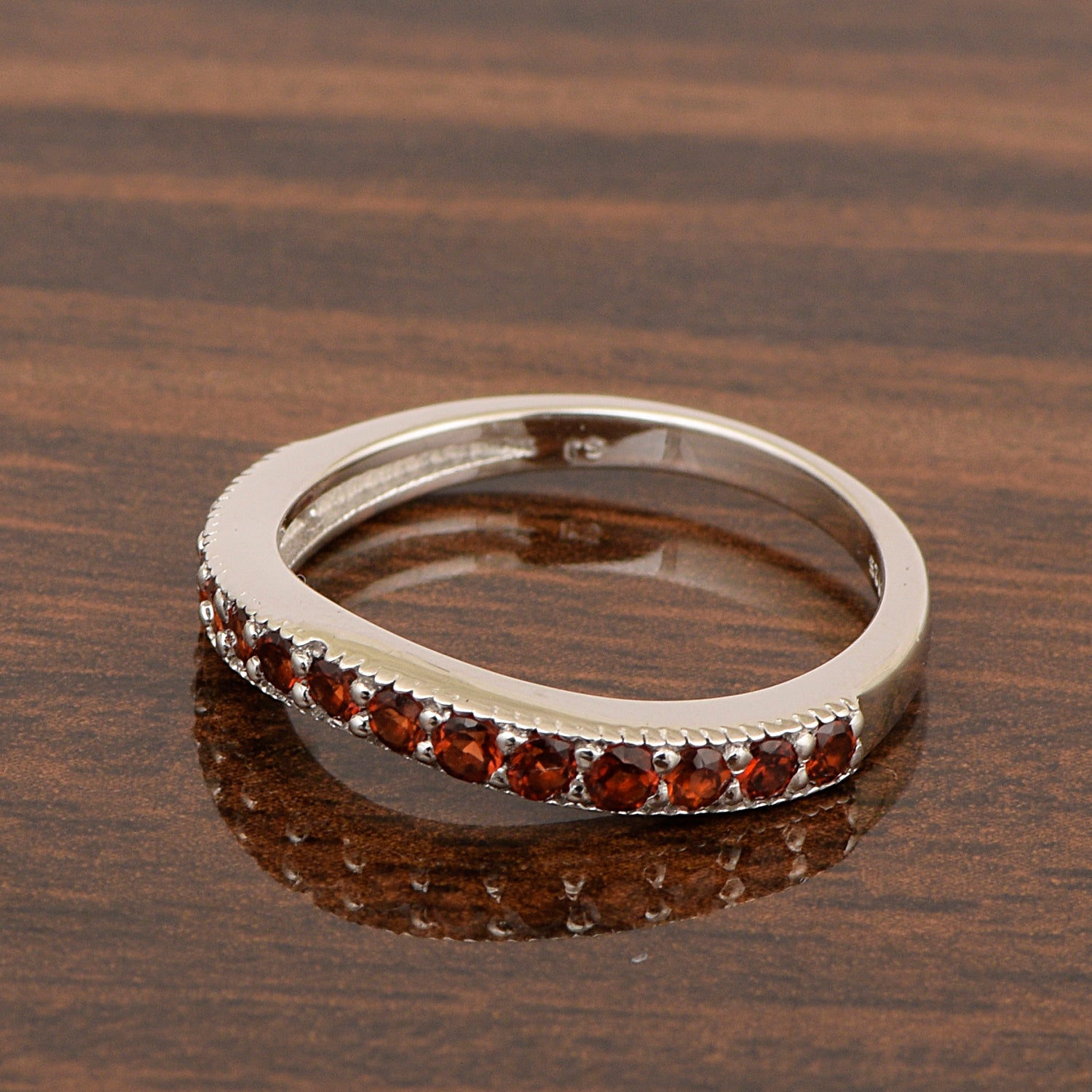 925 Sterling Silver Curve Band Round 0.75 Ctw Garnet Stacking Ring - Kimaya INC