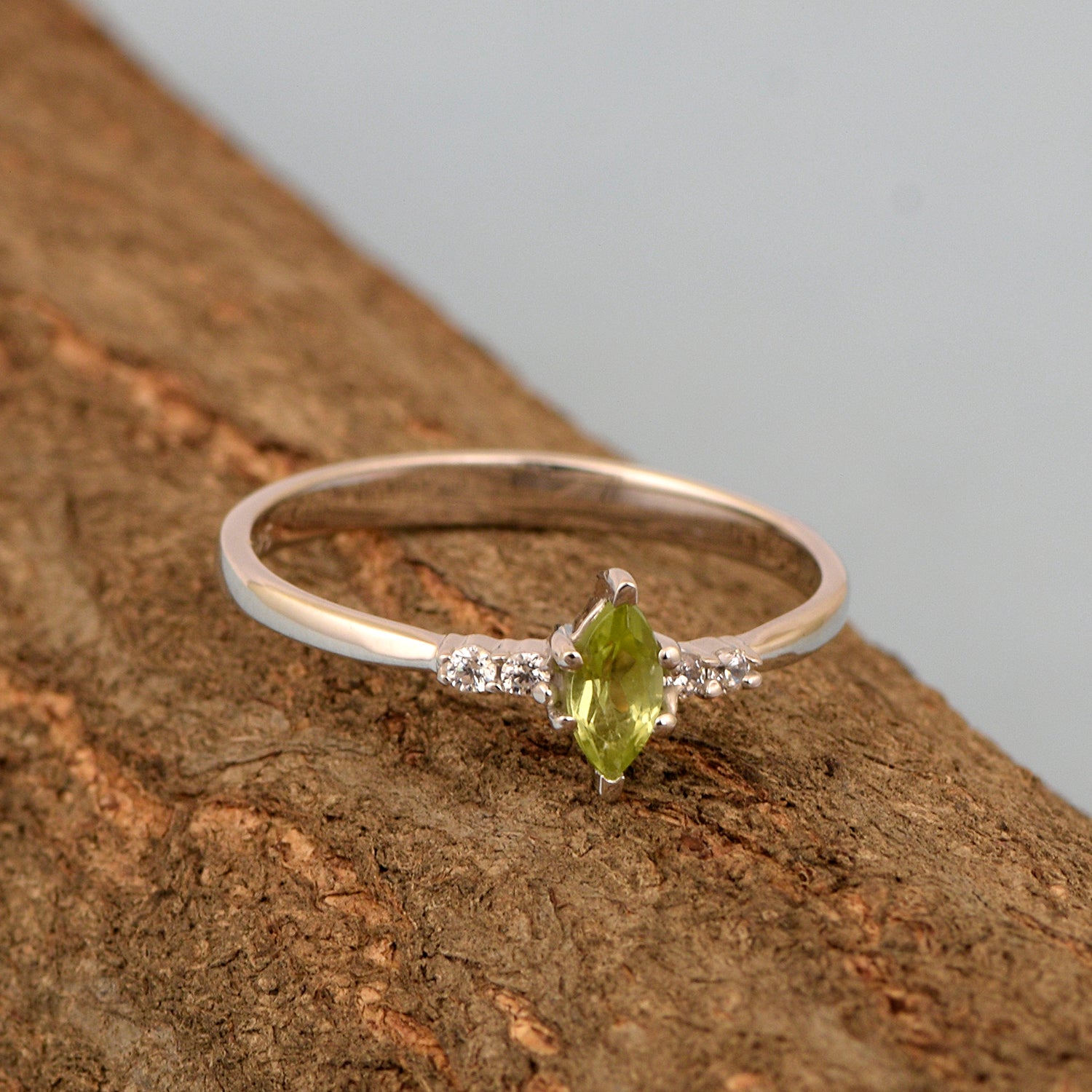 925 Sterling Silver Marquise 6x3mm Peridot Ring - Kimaya INC