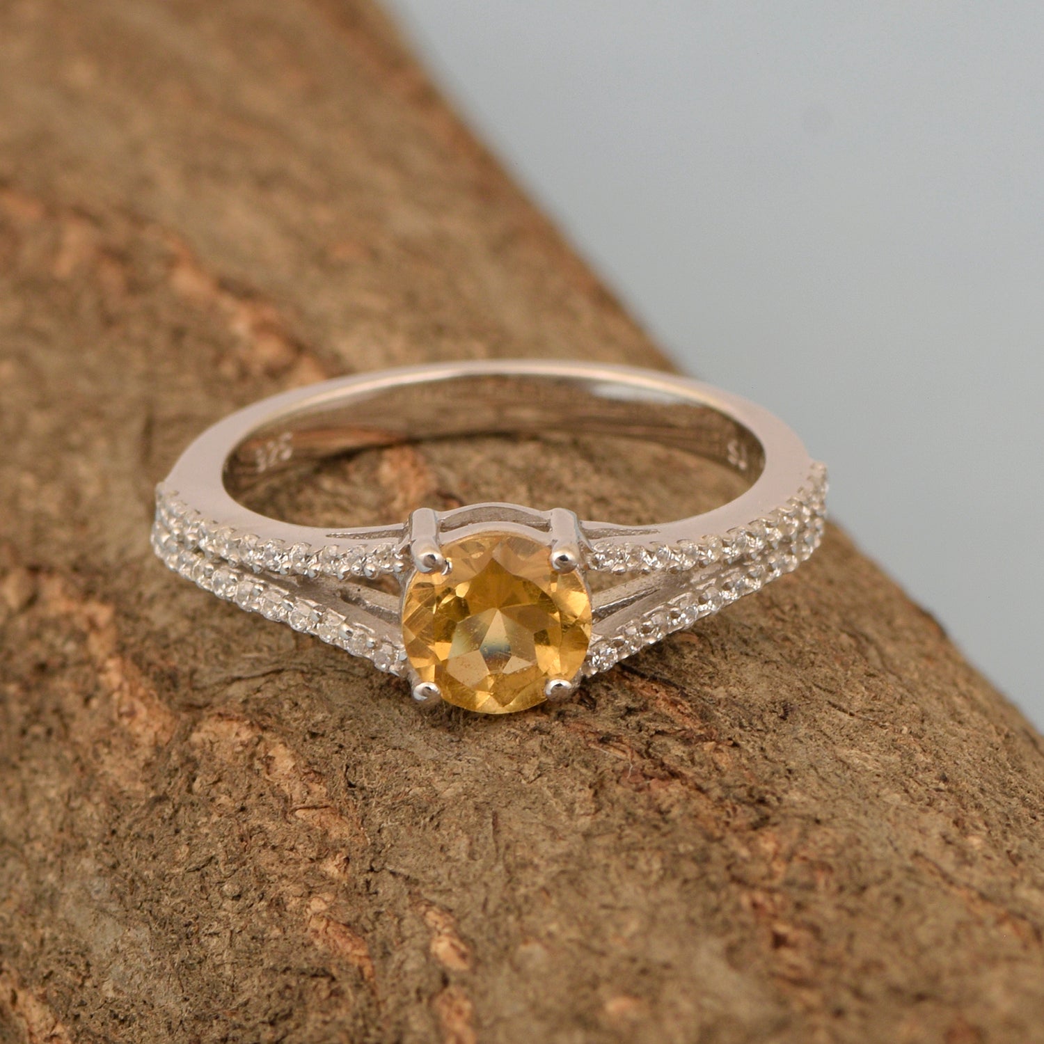 Round 0.85 Ctw Citrine Birthstone 925 Sterling Silver Cluster Women Ring - Kimaya INC