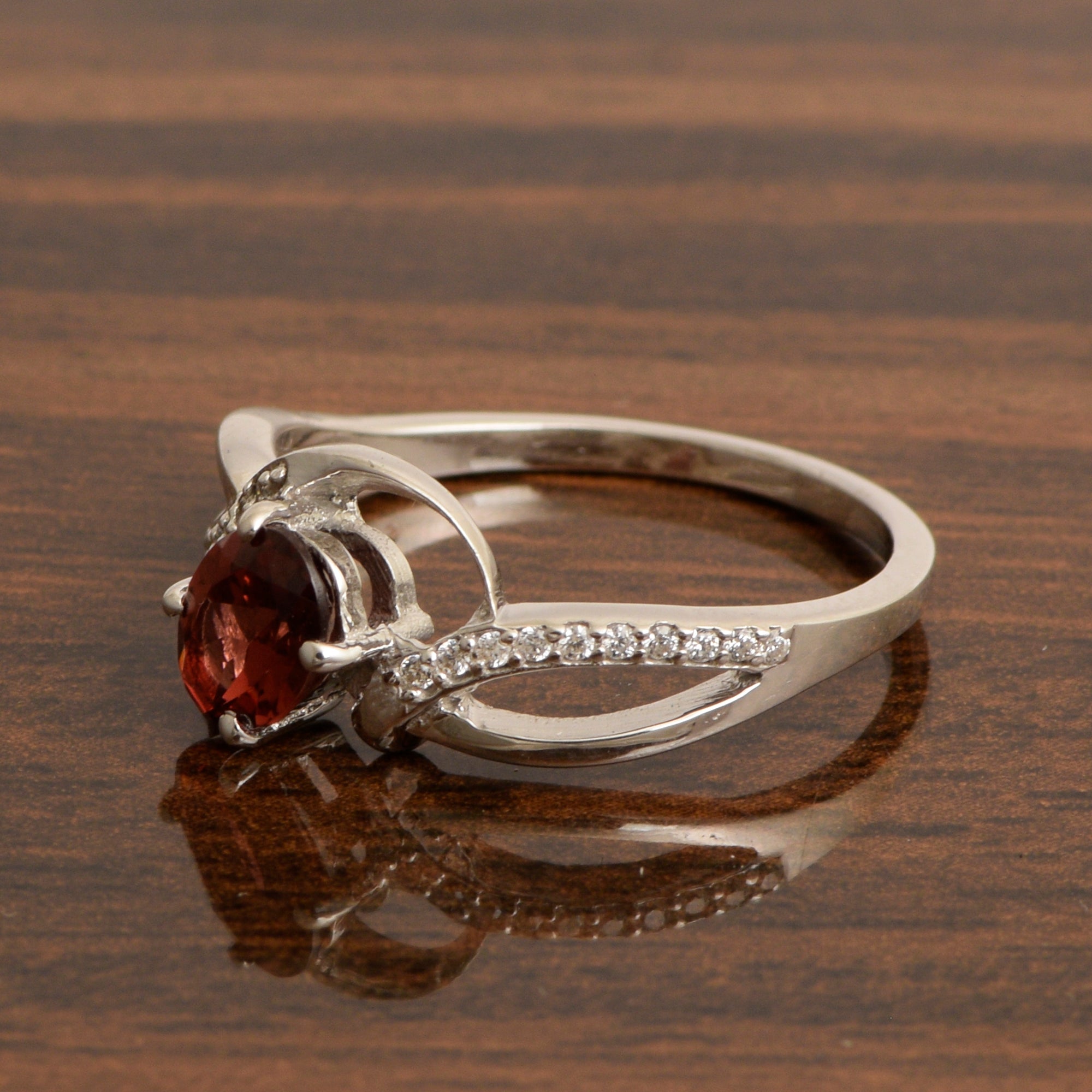 925 Sterling Silver Oval 7X5MM Garnet Birthstone Rings - Kimaya INC
