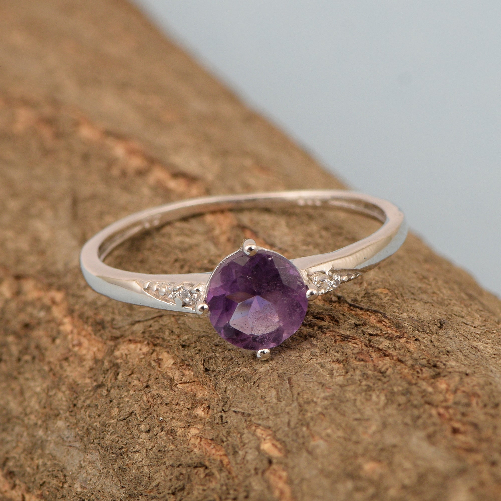 Solitaire Round Amethyst 925 Sterling Silver Women Engagement Ring - Kimaya INC