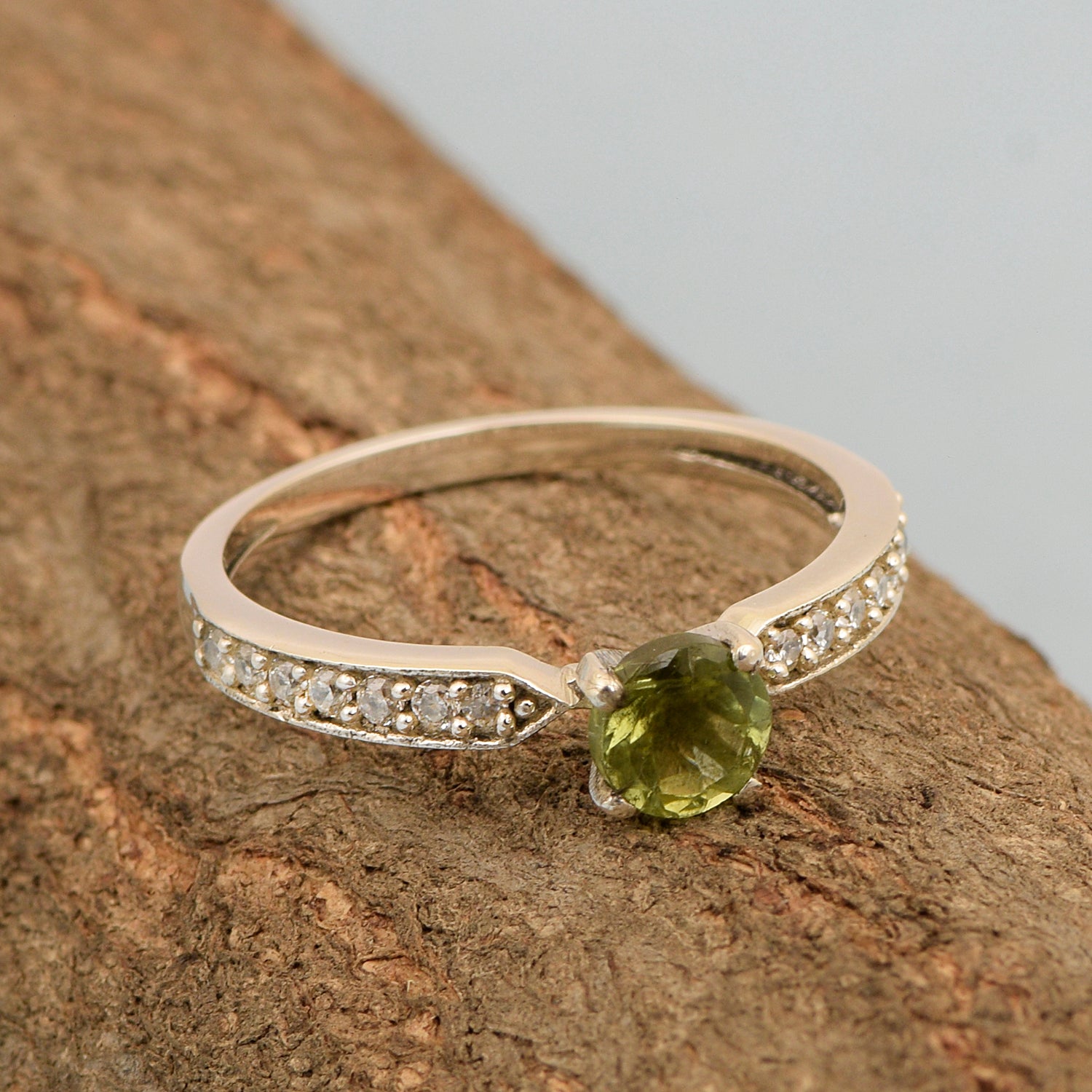 0.50 Ctw Round Cut Peridot Solitaire Accent 925 Sterling Silver Wedding Ring - Kimaya INC