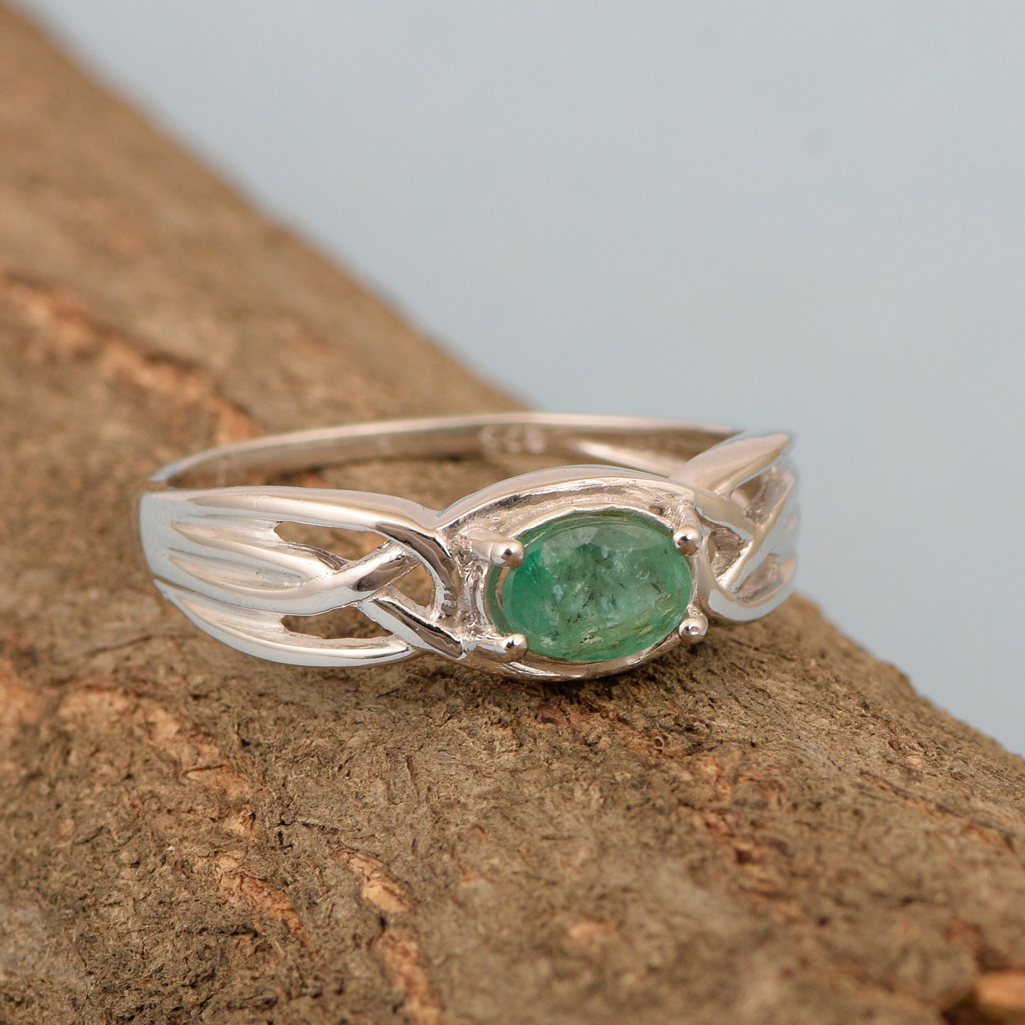 925 Sterling Silver Oval-Cut Emerald Bridal Wedding Ring - Kimaya INC