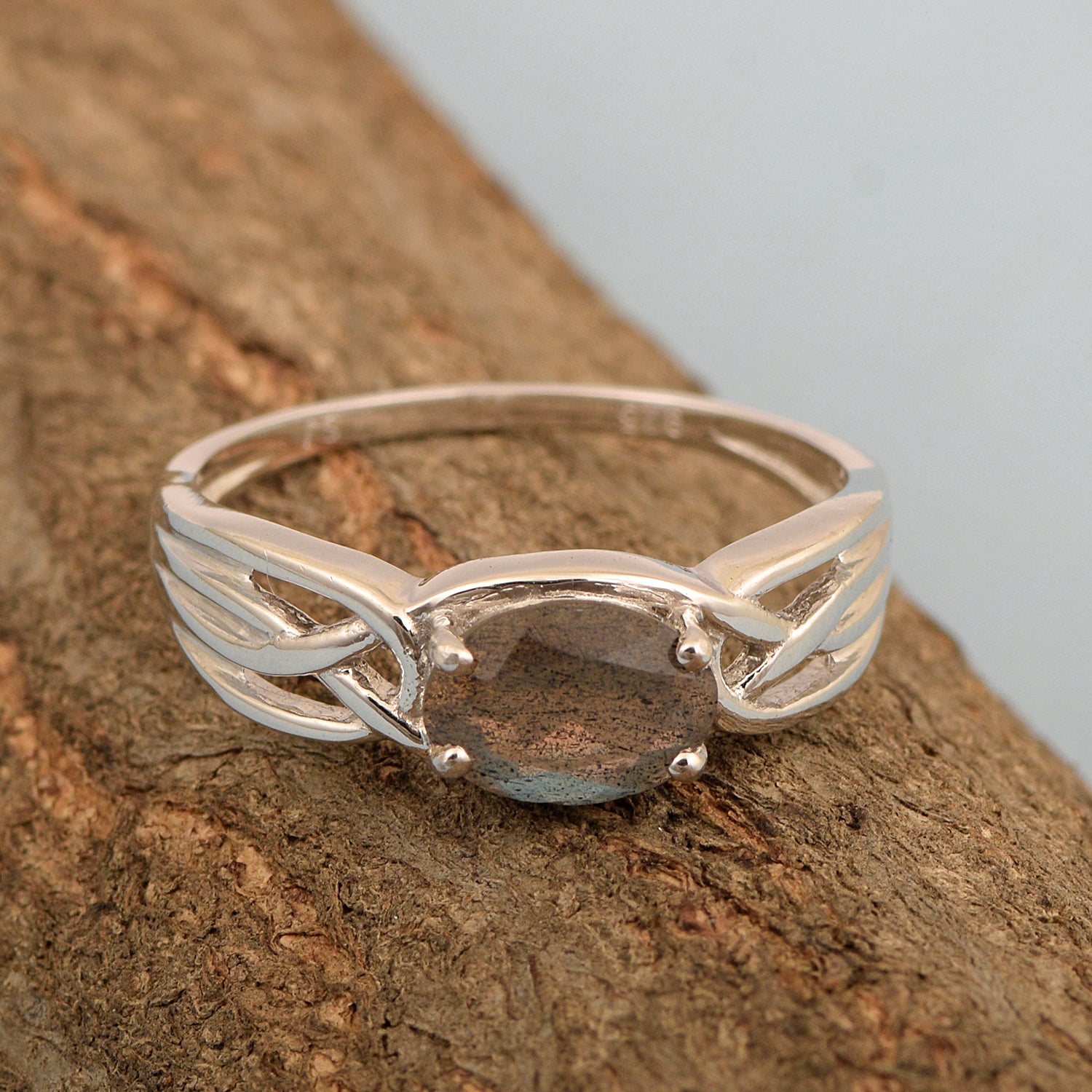 925 Sterling Silver Oval-Cut Labradorite Bridal Wedding Ring - Kimaya INC