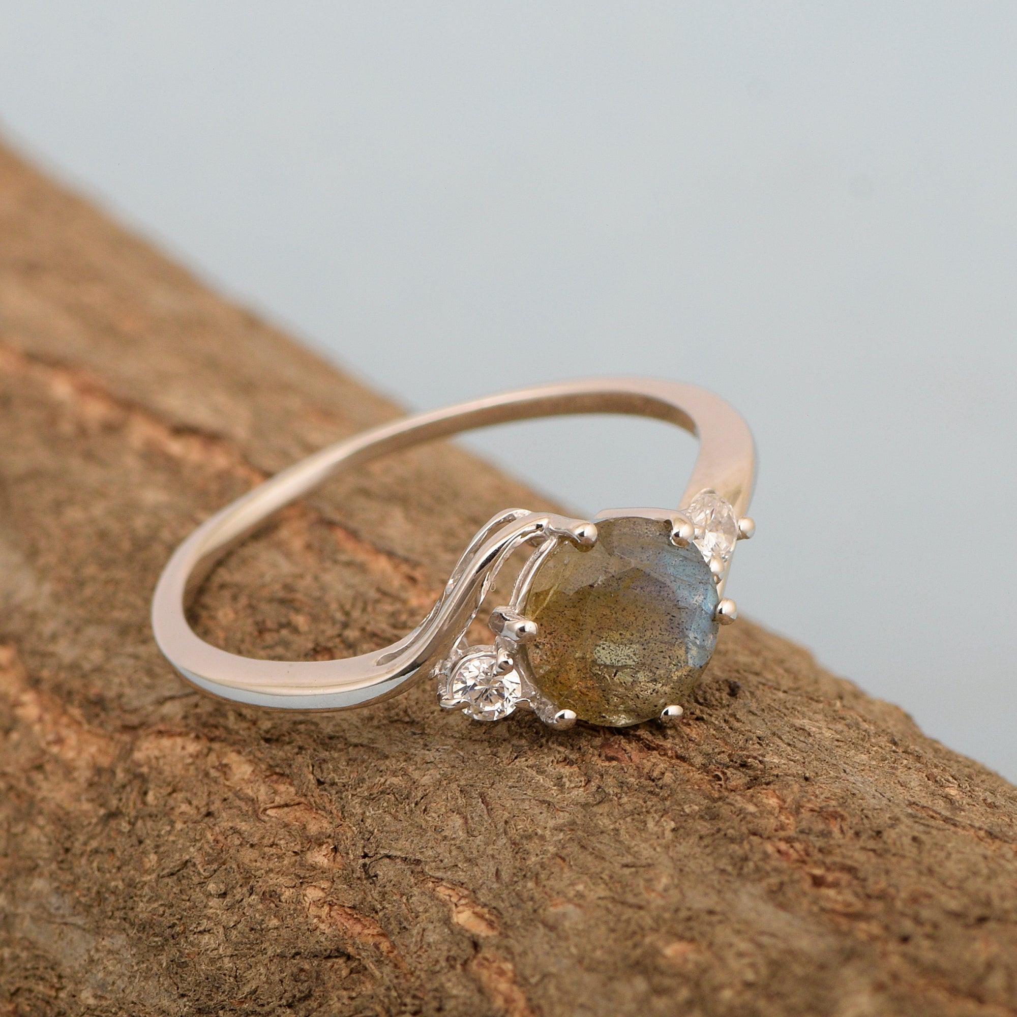 Sterling Silver Timeless Labradorite Round 7 MM Women Engagement Ring - Kimaya INC