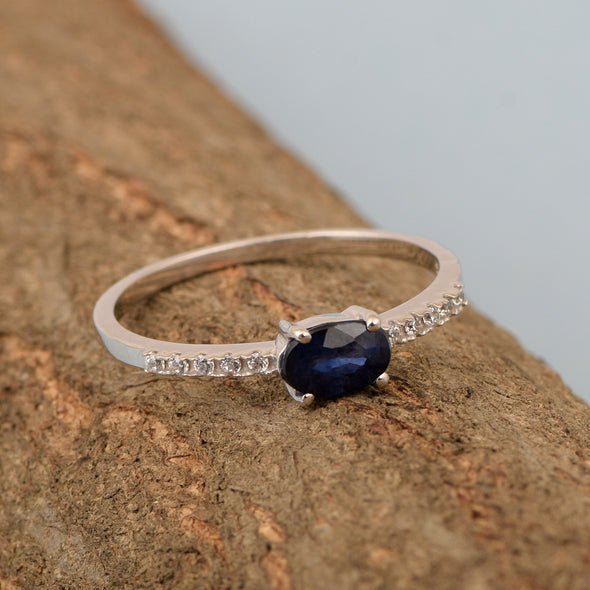 925 Sterling Silver Oval 0.65 Ctw Blue Sapphire Women Wedding Ring - Kimaya INC