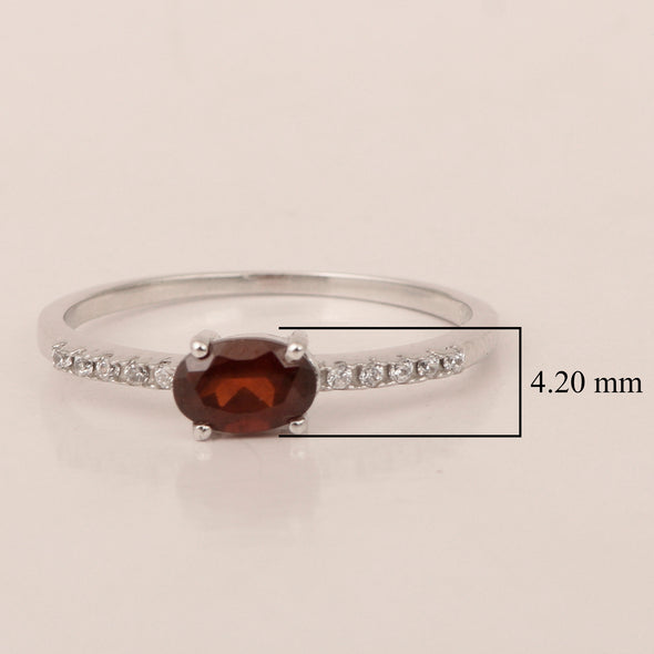 925 Sterling Silver Oval 0.65 Ctw Garnet Women Wedding Ring - Kimaya INC