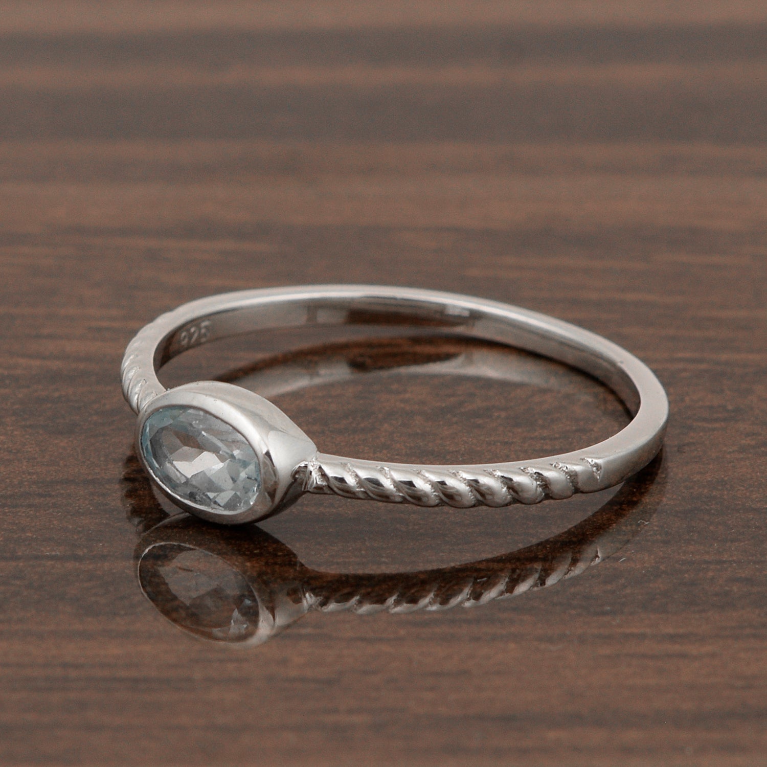 925 Sterling Silver Oval 0.35 Ctw Aquamarine Stackable Ring - Kimaya INC