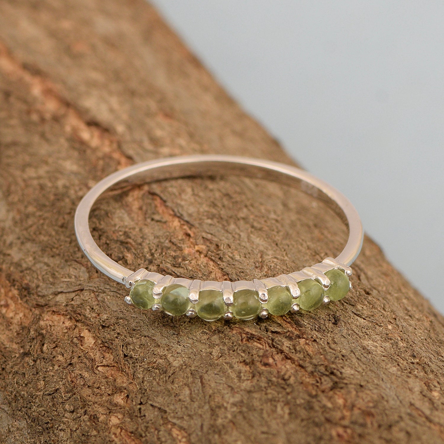 925 Sterling Silver 7-Stone 0.70 Ctw Peridot Cab Women Wedding Rings - Kimaya INC