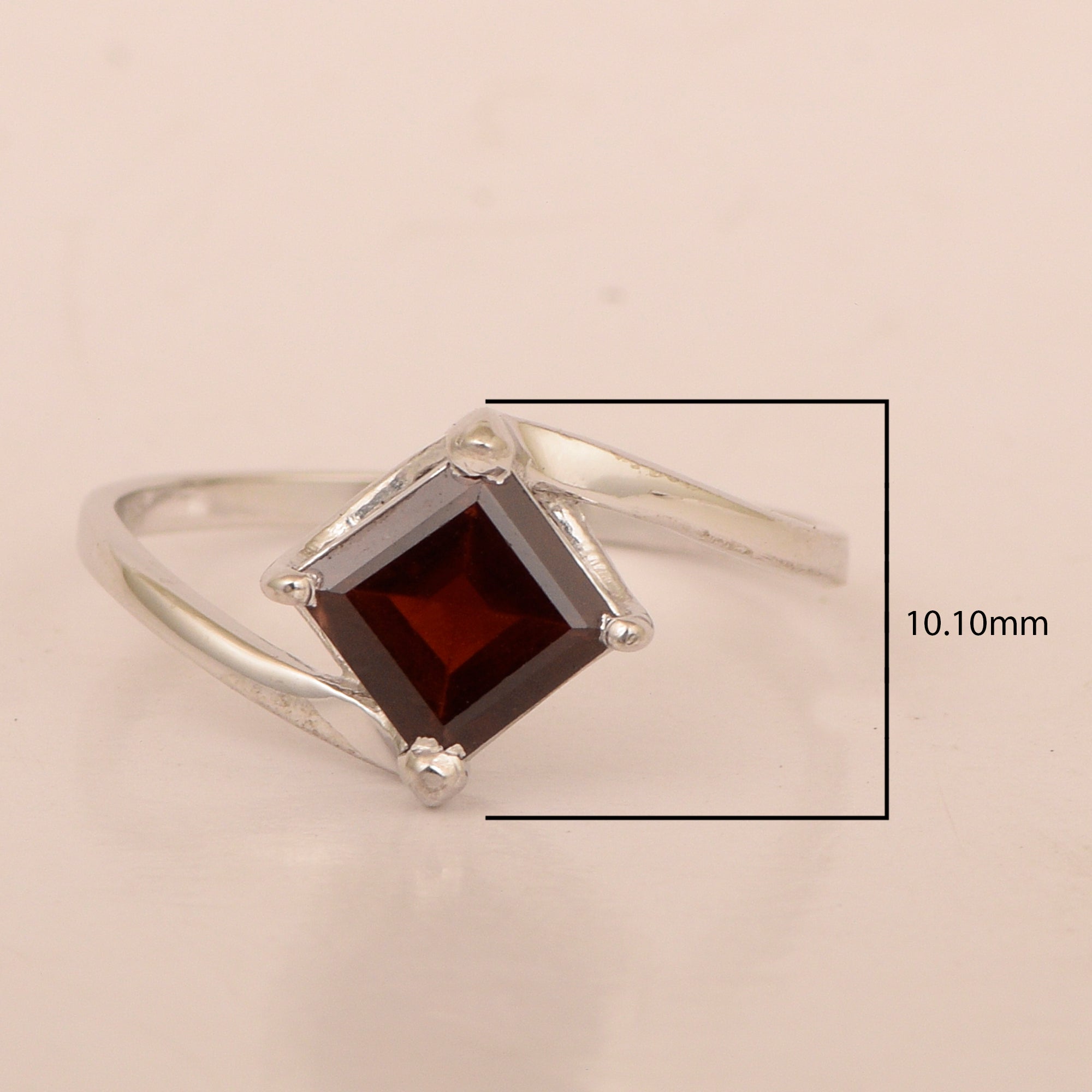 Princess Cut Square 5mm Garnet 925 Sterling Silver Wedding Ring - Kimaya INC