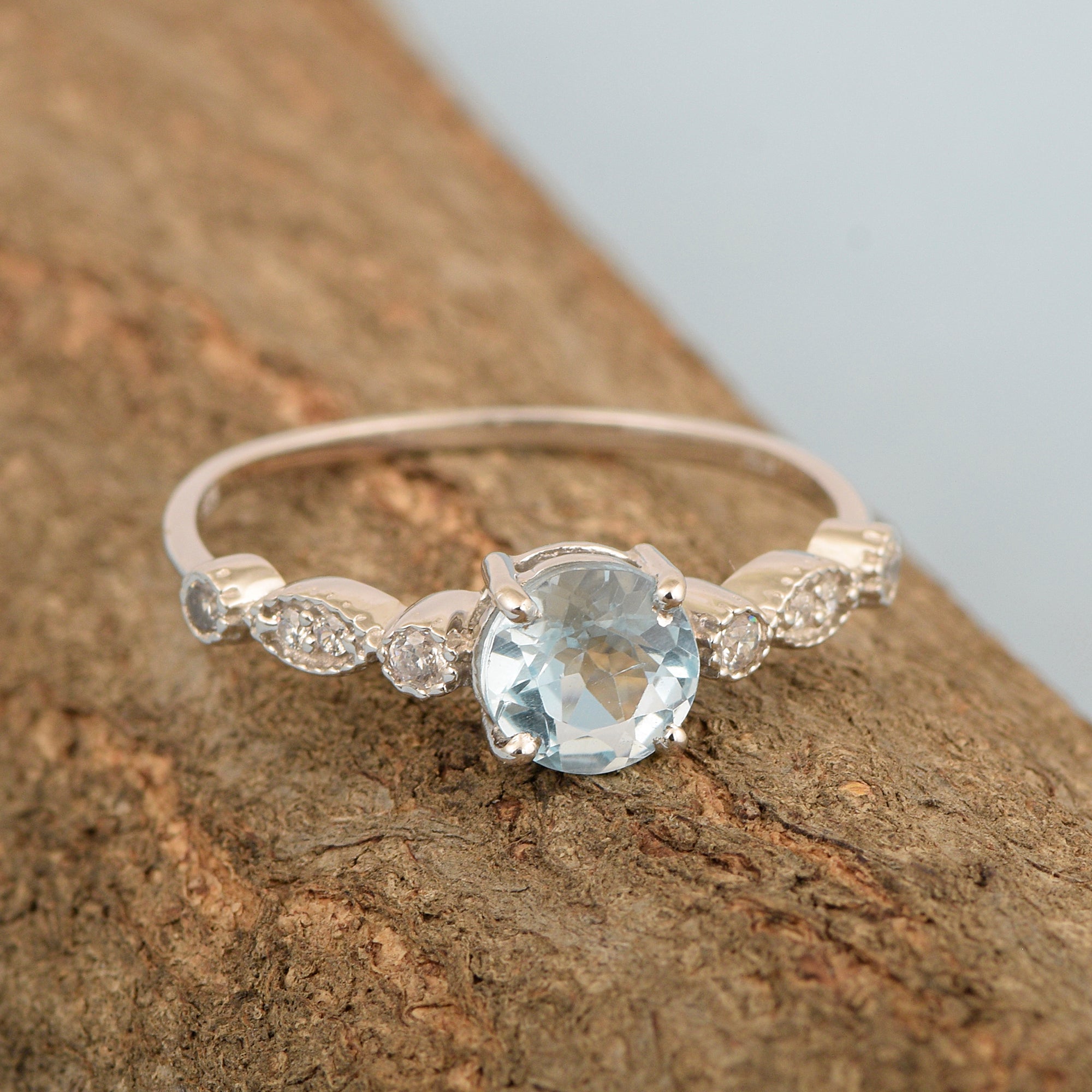 925 Sterling Silver Solitaire Round 6mm Aquamarine Women Ring - Kimaya INC