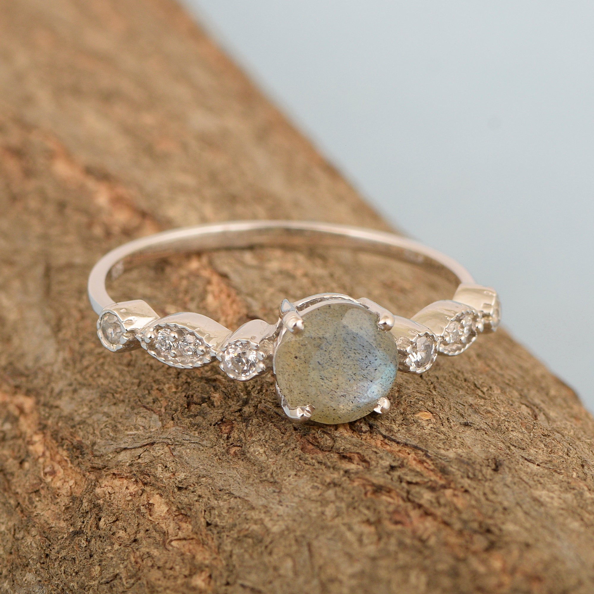 925 Sterling Silver Solitaire Round 6mm Labradorite Women Ring - Kimaya INC