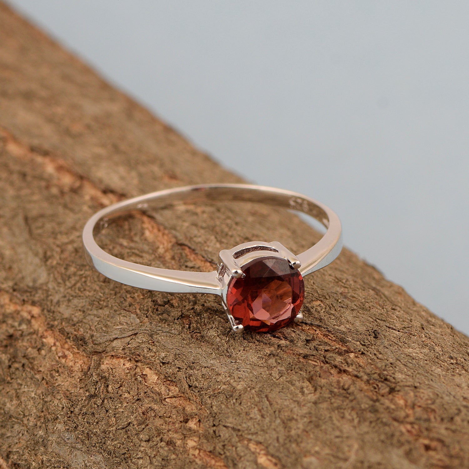 Round Cut 6mm Garnet Gemstone Solitaire Ring for Women in 925 Sterling Silver - Kimaya INC